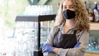 На трассах Челябинской области начали борьбу с нелегальными кафе