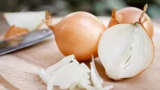 Меню для дачи: маринованный лук