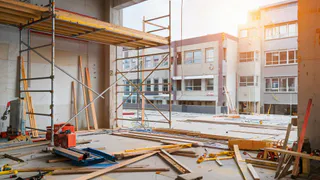 В Нижнекамске капитальным ремонтом детского центра занимались нелегальные мигранты