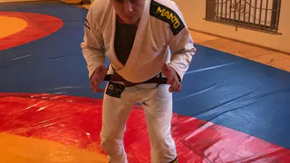 “Постоянно применяю навыки, но на улице не дерусь”: рязанский тренер рассказал о бразильском джиу-джитсу