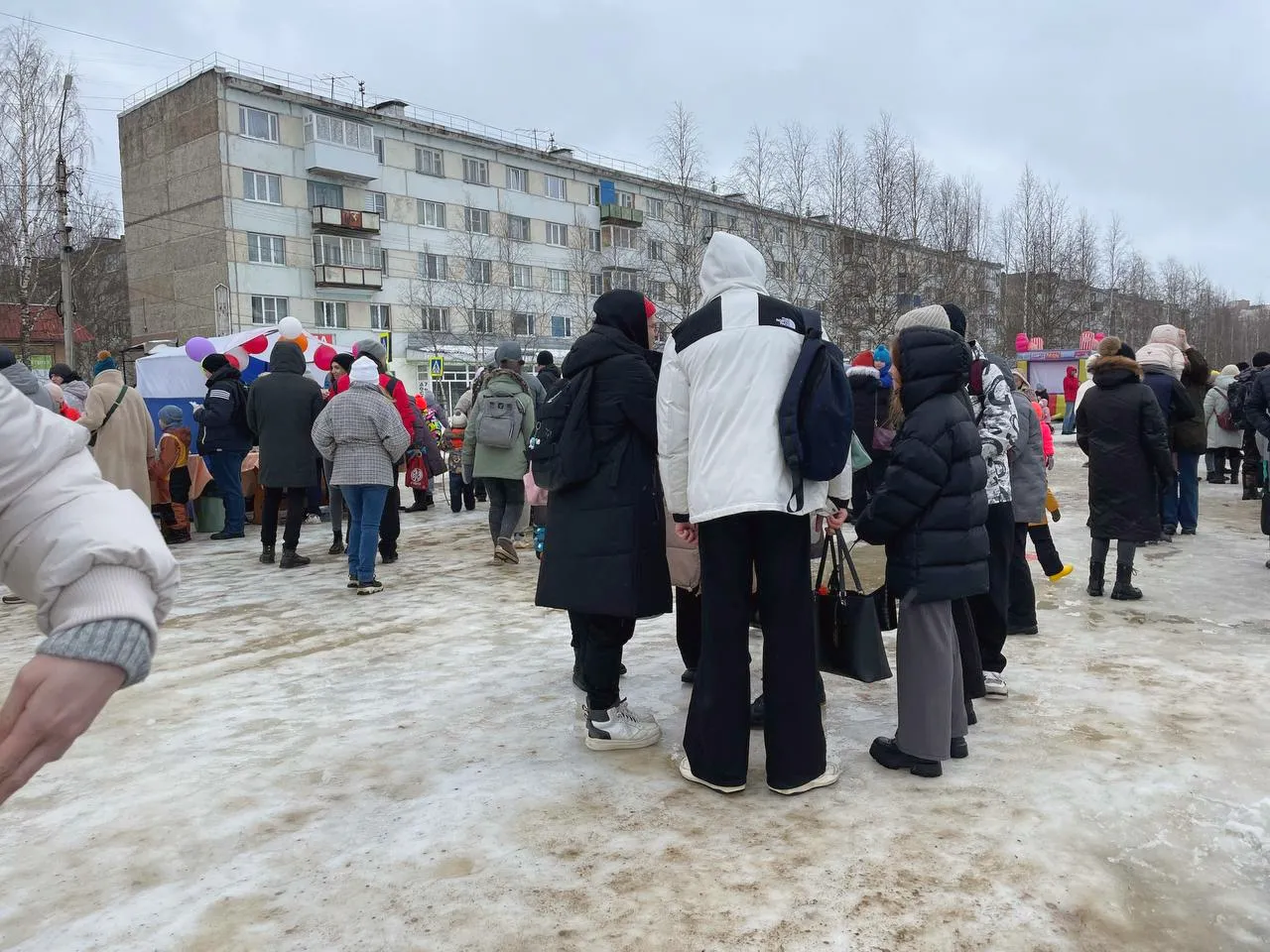 Захватит еще половину недели. На 8 Марта добавили выходных