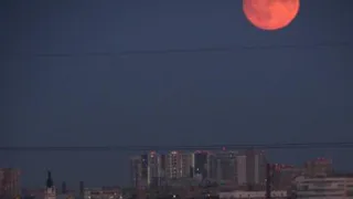 В Рязани засняли суперполнолуние