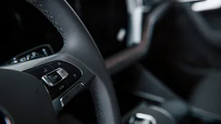 Дилеры избавляются от Chery, Geely, Haval, Jetour, Aito и других китайских машин с большими скидками до 1,6 млн рублей