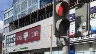 В Рязани возле ТЦ "Атрон" вот-вот рухнет светофор