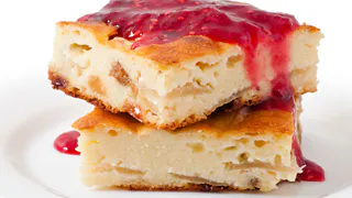 Вкусно прямо как в детстве: готовим нежную творожную запеканку, которую все ели в садиках в СССР