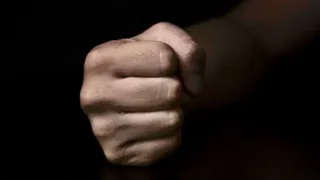 Житель Мокшанского района угрожал судебному приставу избиением