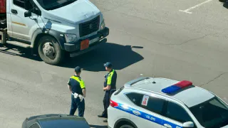 Зачем инспекторы стали требовать сотовый телефон для осмотра: Запомните раз и всегда, что на это должен отвечать водитель