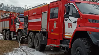 В Карабаново пожарные ликвидировали возгорание в подъезде многоквартирного дома