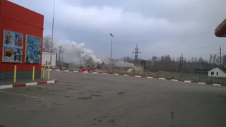 Рязанцы выкладывают фотографии пожара в деревообрабатывающем цехе