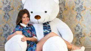 Огромный плюшевый мишка - лучший подарок для любимой!