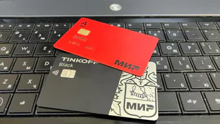  В Рязанской области пенсионерка украла деньги с карты 23-летнего приезжего