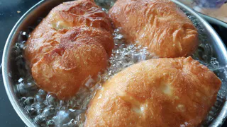 Пирожки «Вокзальные»: тот самый вкус из детства. Делюсь рецептом, который так просто повторить на своей кухне