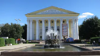 С соблюдением норм: как будут работать рязанские театры в праздники