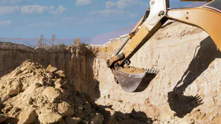 В Чувашии троих человек осудят за незаконную добычу песка