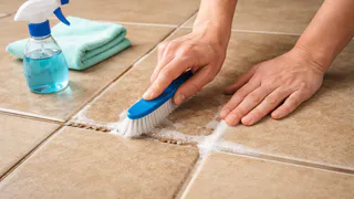 Чистые швы без проблем — что реально помогает: убираю налёт и грязь за несколько минут