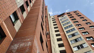 В Дашково-Песочне треснула стена новостройки