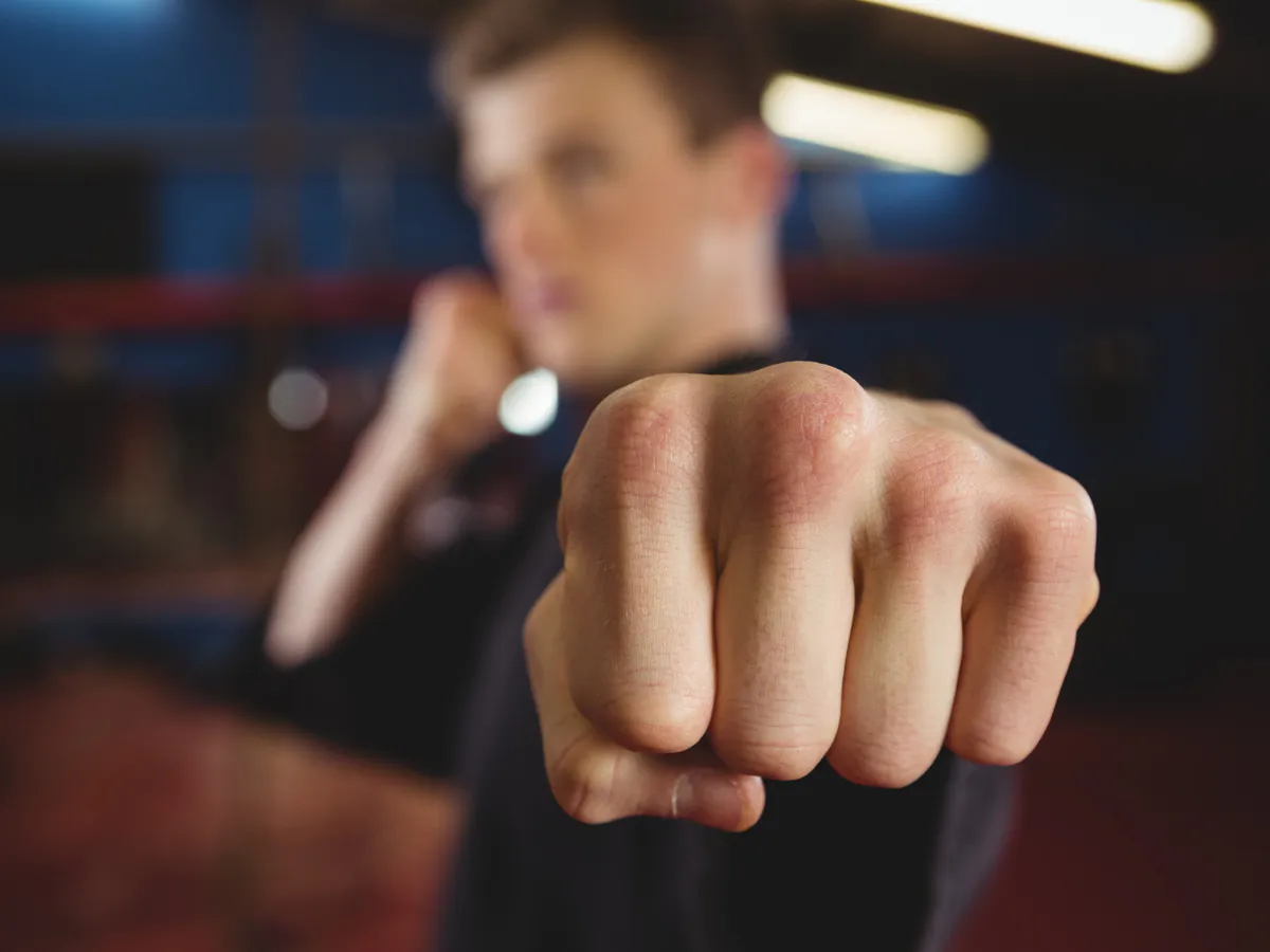 Пензенец ударил камнем и обокрал товарища