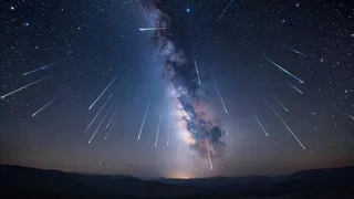 Два звездопада в октябре: татарстанцы смогут наблюдать метеорные потоки