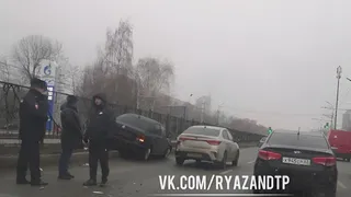 Утром 27 января произошло ДТП с участием Kia Rio и Volkswagen Polo на Московском шоссе