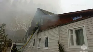 В Петушках сгорел жилой дом из-за позднего обнаружения пожара