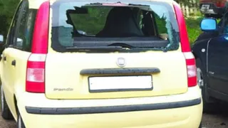 В Рязани неизвестные разбили заднее стекло автомобиля