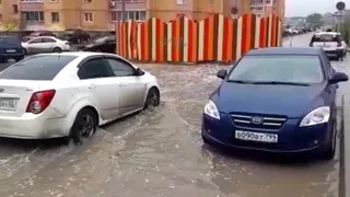 В Рязани 26 апреля после дождя затопило улицу Быстрецкую
