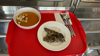 Вот почему туристы молчат об этом месте: зашли в сельский ресторан Беларуси — накормили вкусно и почти даром