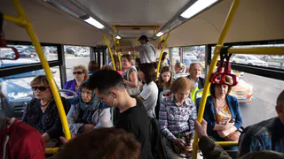 Деньги нижнекамцев, внесенные на транспортную карту, автоматически переведут на май