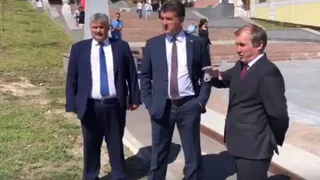 Власти города Брянска вспомнили о неблагоустроенной территории возле ТЦ "Дубрава"