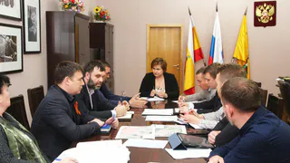 Сорокина провела переговоры о проблеме жителей ЖК «Центральный» с тротуаром