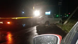 На улице Черновицкой в Рязани таксист протаранил столб