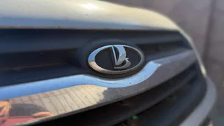 "Когда узнал, было уже поздно": Купил б/у Весту, но никто не сказал о хитром нюансе с мотором - теперь встрял на капиталку