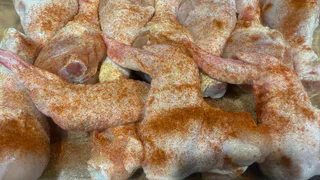 Загадка американских кур: почему в 90-е мы видели только их окорочка, а остальную часть в Россию не везли