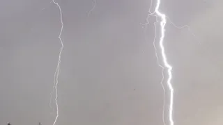 МЧС: "Сейчас начнется гроза, ливень и сильный ветер"