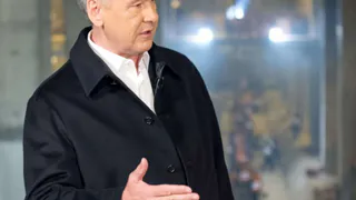 Вторая волна близко: Мэр Москвы призвал москвичей сидеть дома