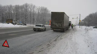 Под Рязанью столкнулись тягач и фургон: есть пострадавшие