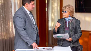 В Нижнекамск приехала народная артистка России Алла Сурикова