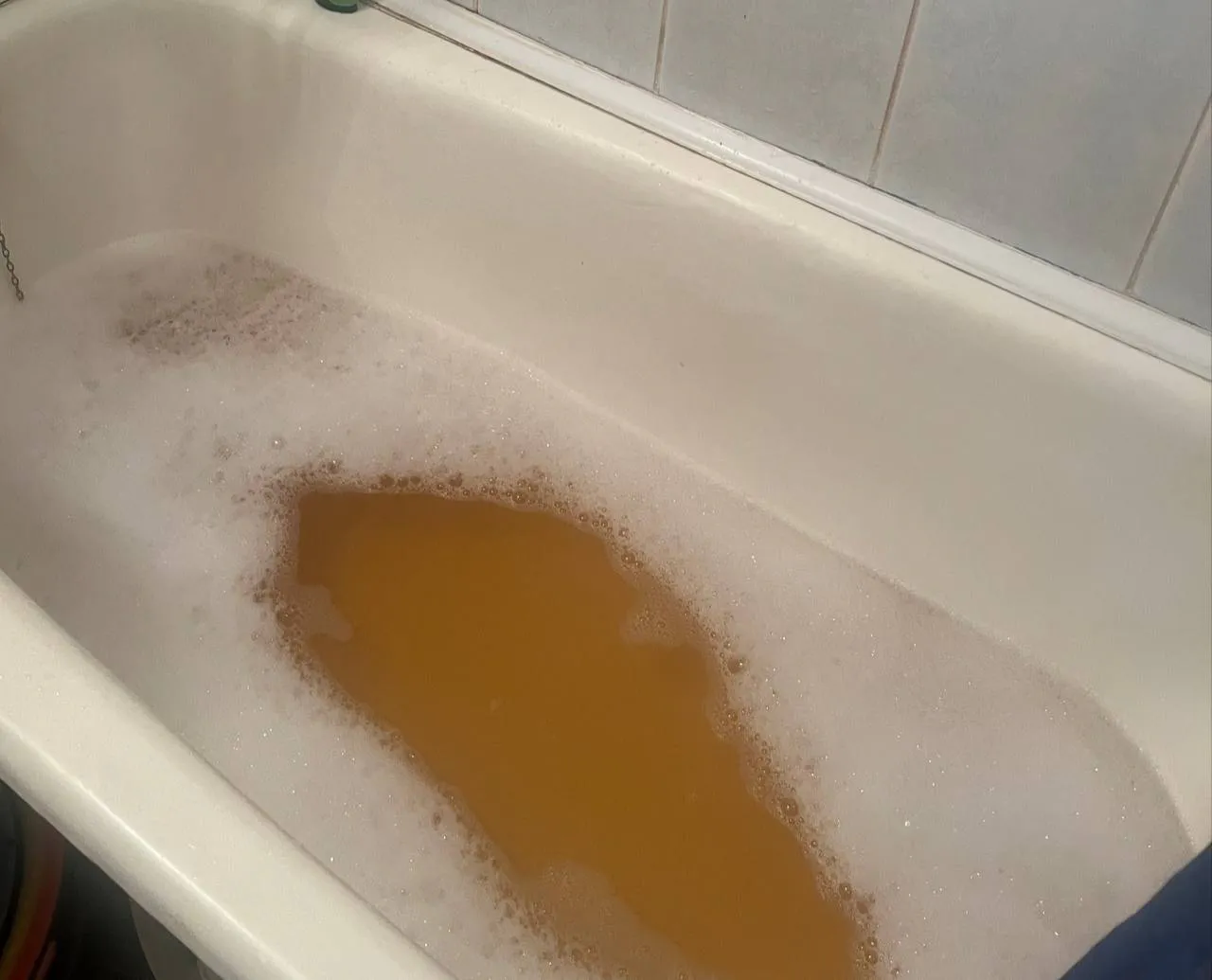 Администрация Рязанского района прокомментировала жалобы на ржавую воду в домах