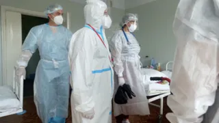 Улучшения лишь в Москве: в 82 регионах России буйствует ковид