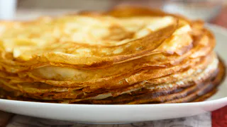 Секрет идеальных блинов от Джейми Оливера: всего 3 ингредиента — и успех гарантирован