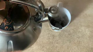 Привычка держать чай на столе может сыграть злую шутку — время работает против напитка