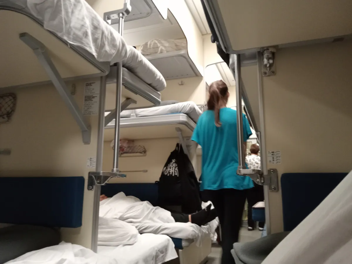 РЖД убирает верхние полки в плацкарте: что это даст пассажирам и во сколько обойдется новшество