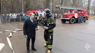 В муромской школе №18 прошли пожарно-тактические занятия со специалистами по газодымозащите