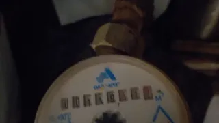 Платите за соседей: владельцам квартир со счетчиками раскрыли один нюанс оплаты ЖКУ