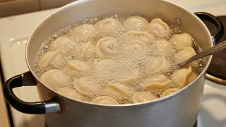 2 щепотки в воду - и пельмени вкуснее, чем в раю: даже полуфабрикаты получаются, как у шеф-поваров