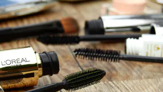 Самая обычная тушь творит чудеса: как новый лайфхак заменил салоны красоты и стал вирусным