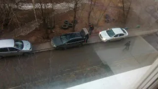 В Дашках облили краской три машины