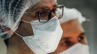 Рязанский хирург Дмитрий Пучков получил премию «Будем жить»