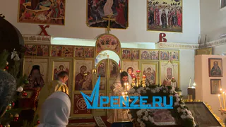 Десятки жителей Пензенского района отметили Рождество Христово в храме Иоанна Рижского