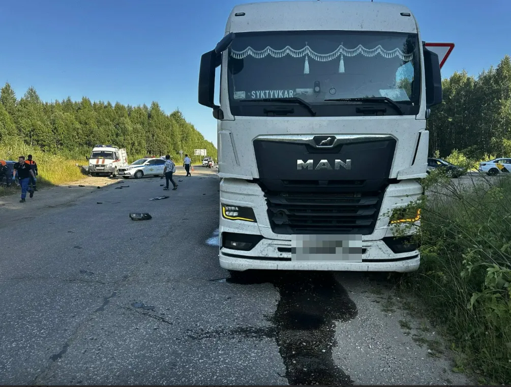 В Коми при повороте налево водители спровоцировали два ДТП за час